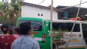 Respons Cepat Tim Ambulans LAZISNU Kota Probolinggo Bantu Pasien Gawat Darurat Gratis