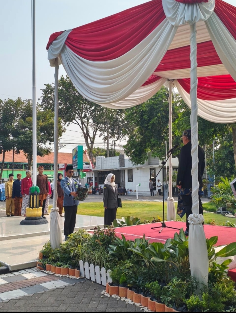 Wujud Hubbul Wathan, Kader IPNU-IPPNU Kota Probolinggo Sukses Jalankan Tugas Upacara Sumpah Pemuda